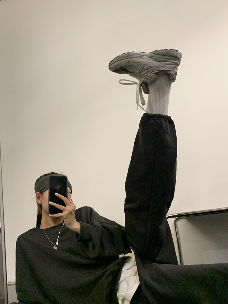 Red hall leisure jacket women's loose Korean version of the new lazy wind sweater drawstring pants two-piece set in autumn of 2021