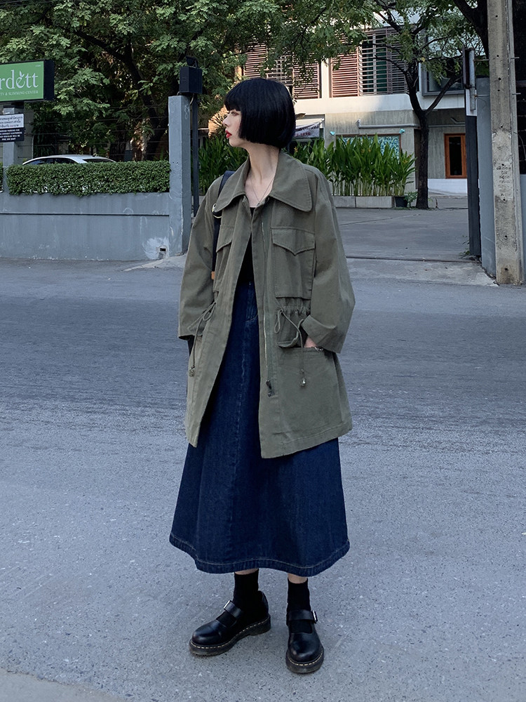Frock coat women's 2021 autumn new army green medium and long version retro loose lace-up waist large lapel top
