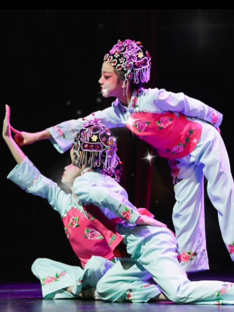 俏花旦演出服儿童小花旦戏曲服桃李新苗京剧红娘少儿梨园梦舞蹈服