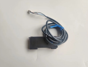 YS24X轨道光钎 A00 信号放大器单通道E3X DA41 KKT M652E