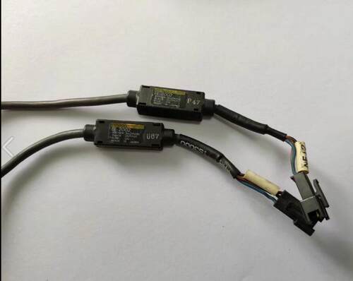 KM0M7153000 OMRON EE-2002 欧姆龙信号转换器YVL88