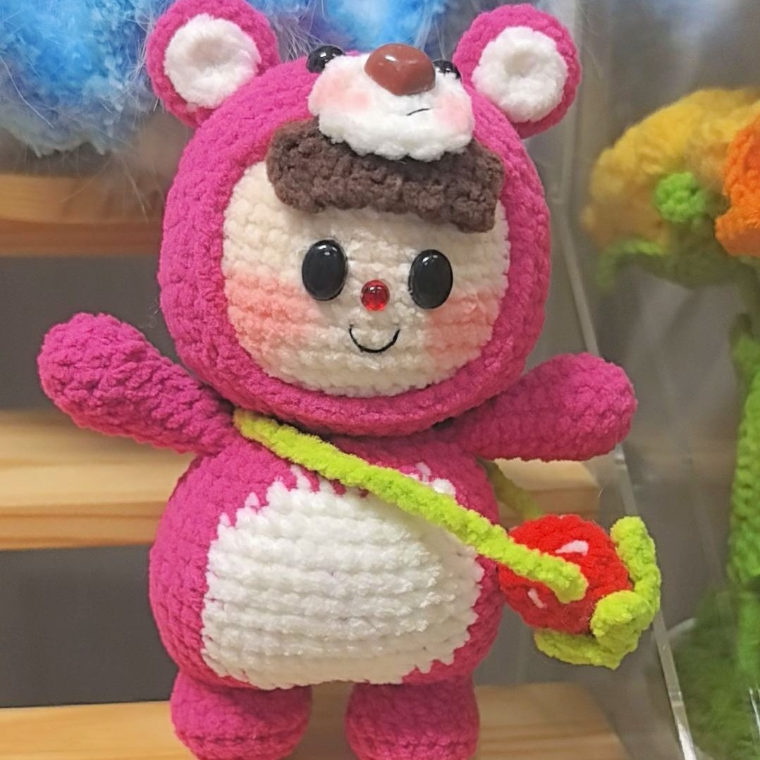 成品毛线钩织玩偶挂件摆件草莓熊女孩多妹,节庆用品/礼品,创意玩偶,淘宝优惠券,粉丝福利购,淘宝优惠卷