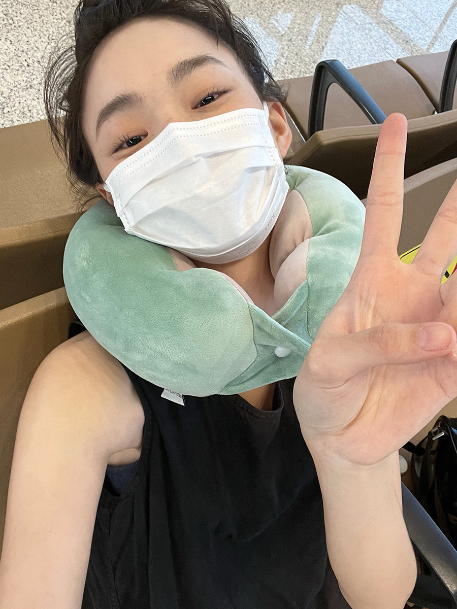 XINBANGBANG 식료품 점 크리 에이 티브 재밌는 애벌레 U 자형 베개 장식 소파 쿠션 쿠션 귀여운 U 자형 베개