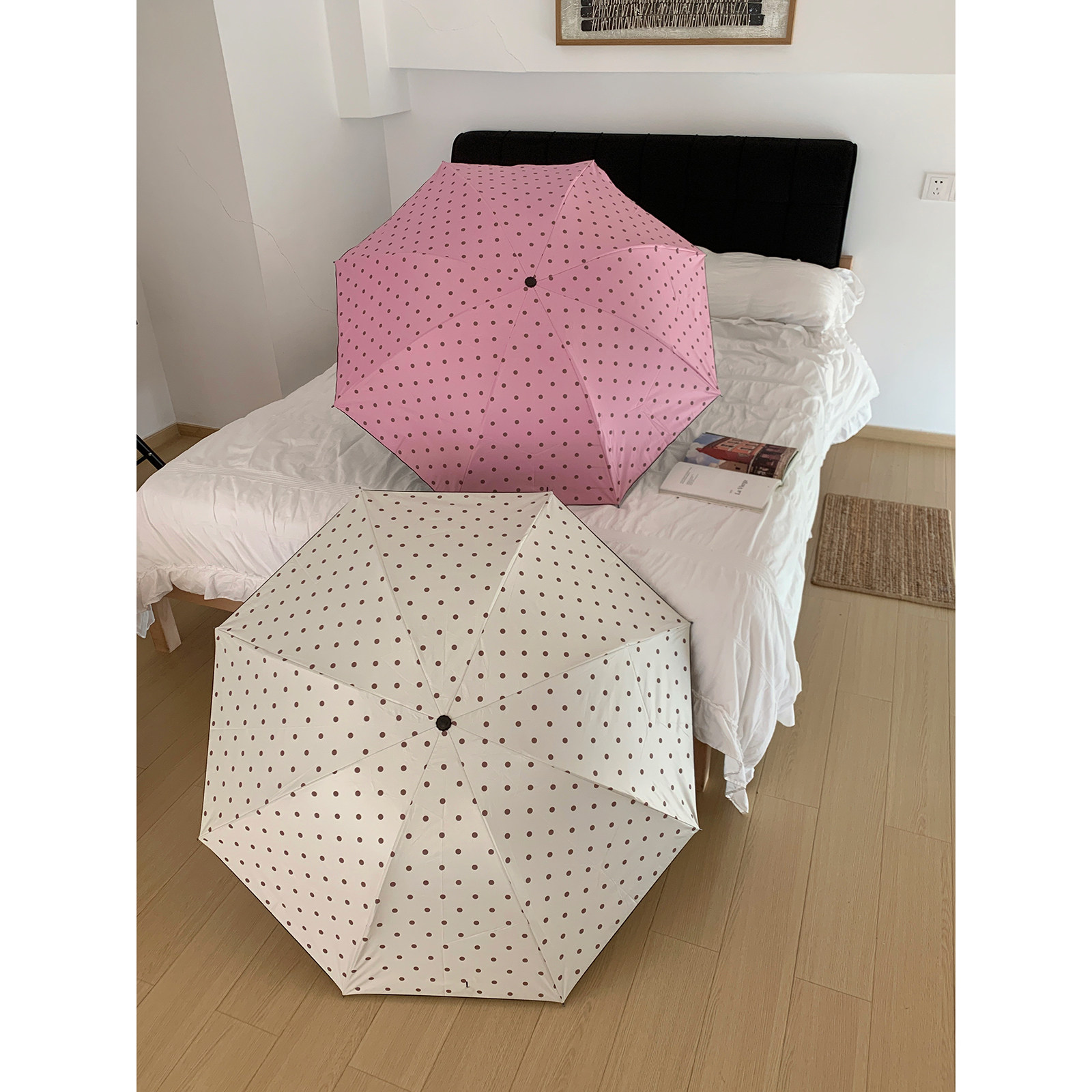 馨帮帮杂货铺便携折叠手动黑胶防晒遮阳伞可爱波点雨伞女晴雨两用