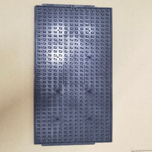 全新IC托盘 tray盘 LGA2*2 QFN2*2 BGA2*2   PEAK 490格 黑色
