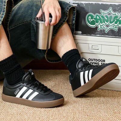 阿迪达斯男复古德训板鞋VLCOURT