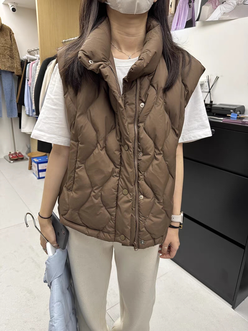 秋冬新韩版短款立领菱形格外穿羽绒服马甲90白鸭绒背心外搭潮