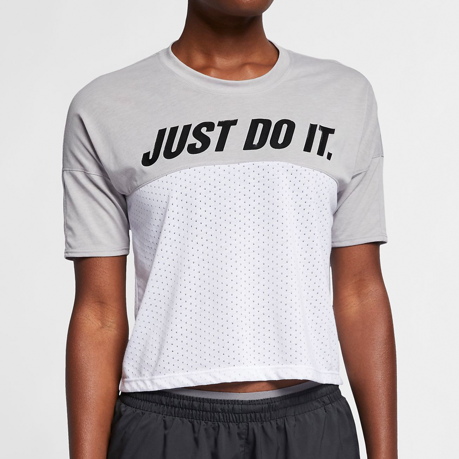 耐克运动休闲短袖透气圆领t恤