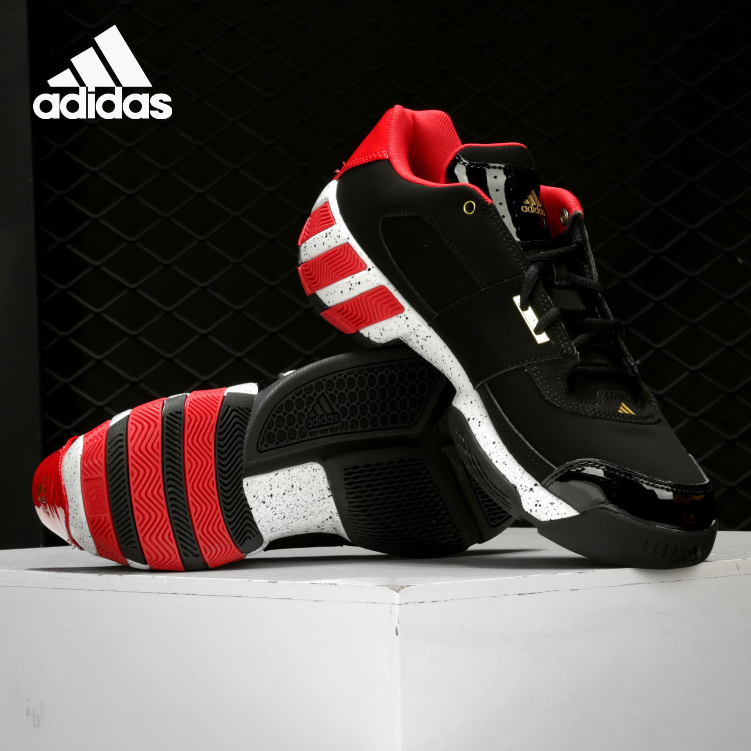Adidas/阿迪达斯正品新款Regulate 男子场上篮球运动鞋EF9853