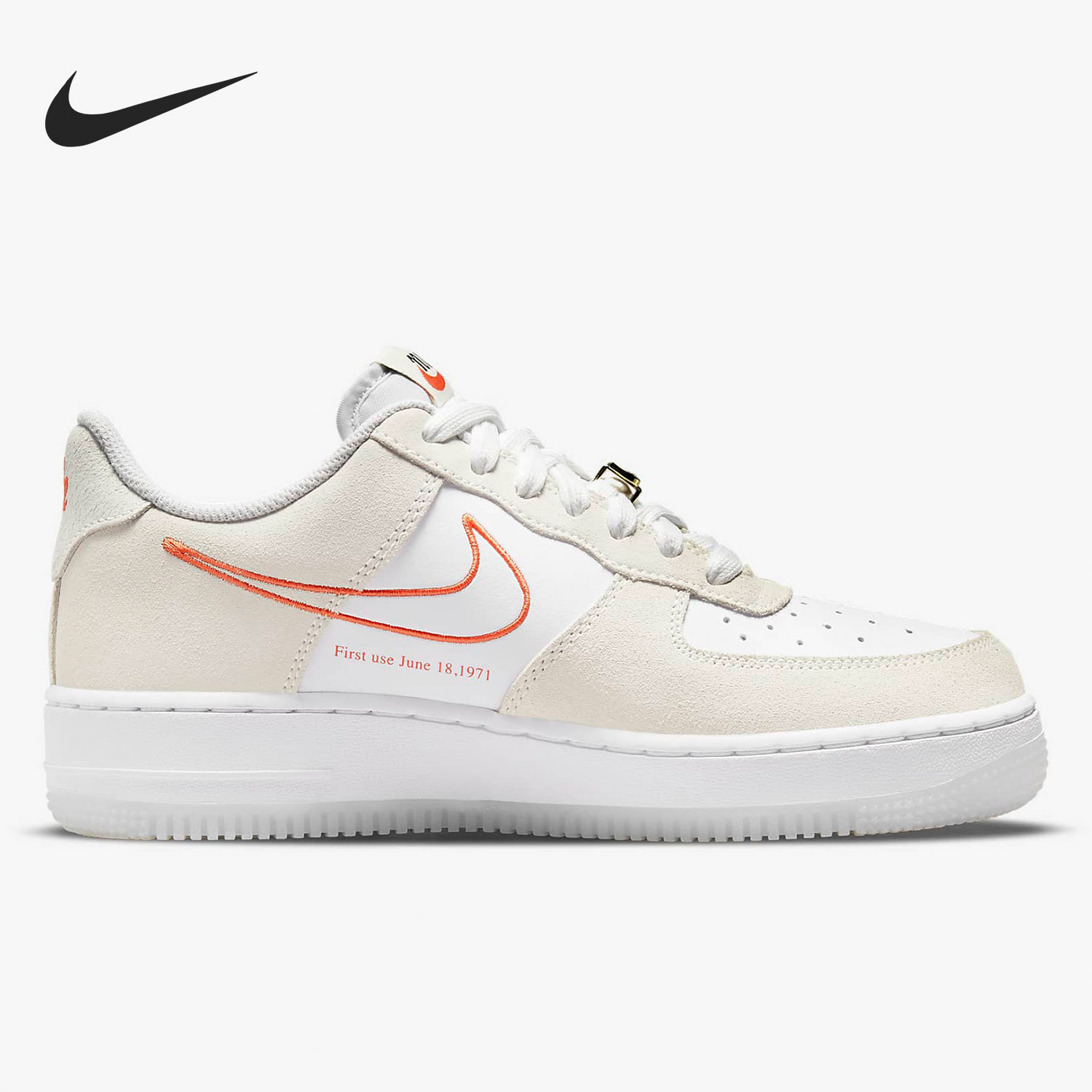 Nike/耐克正品新款女子AF1空军一号低帮板鞋DA8302-101