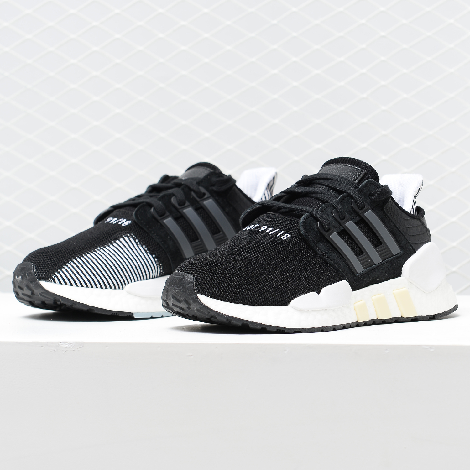 运动休闲鞋Adidas/阿迪达斯