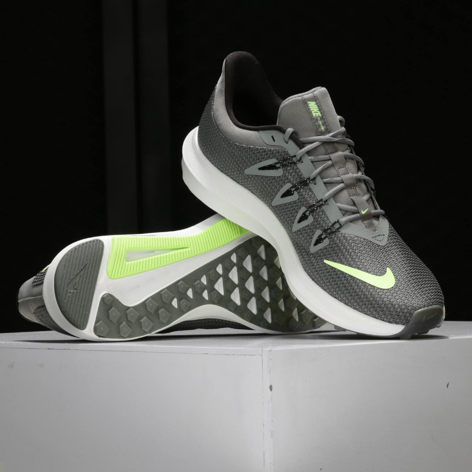Nike/耐克跑步鞋AA7403