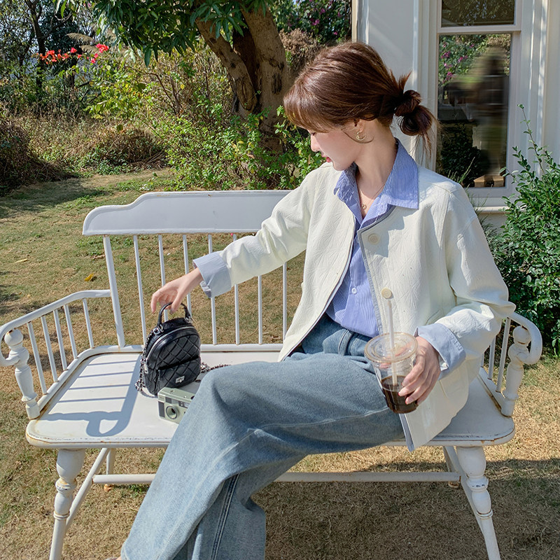 新品已出货亮钻设计感拼色白色外套2C075-6010-P145-K218,女装短外套,2C075