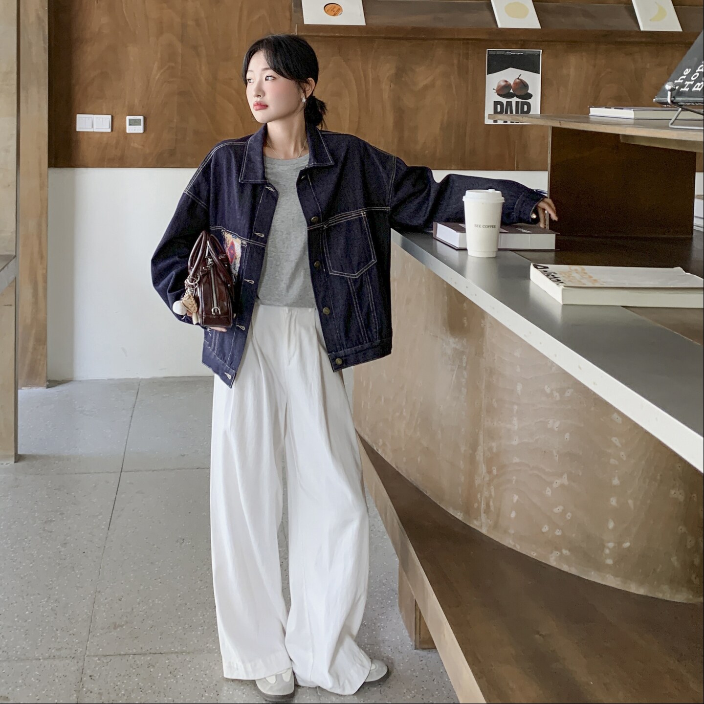 美式复古牛仔外套女2025秋季新款设计感小众宽松刺绣拼接夹克上衣,女装短外套,2C075