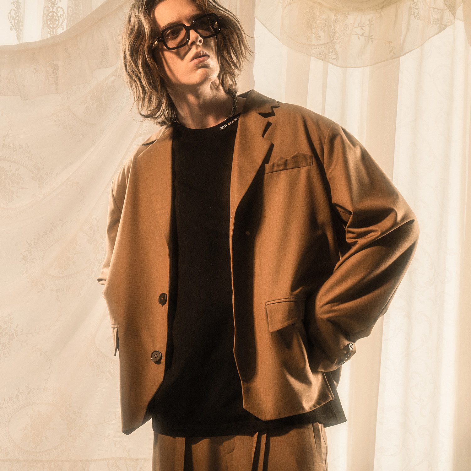 王以太同款lifegoeson 2021ss不规则剪裁设计宽松驼色西服