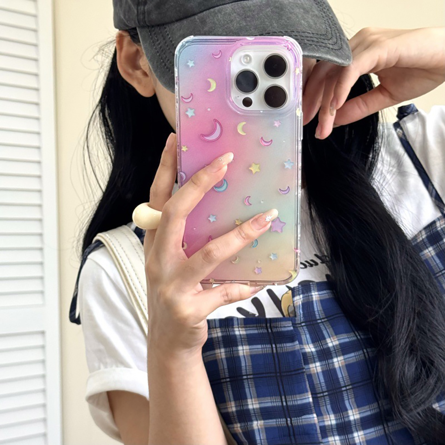 宁宁 梦幻晕染彩色星星月亮带链条双层女iPhone16Pro Mobile Case