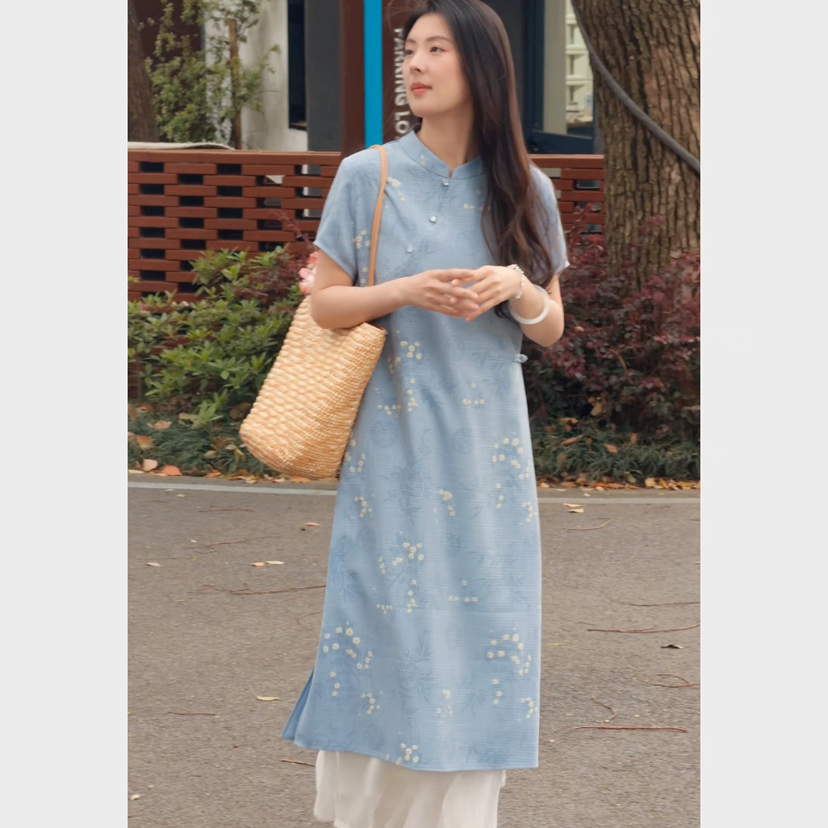 684女士改良宽松套头领口半开门襟旗袍连衣裙服装裁剪图 板D纸样
