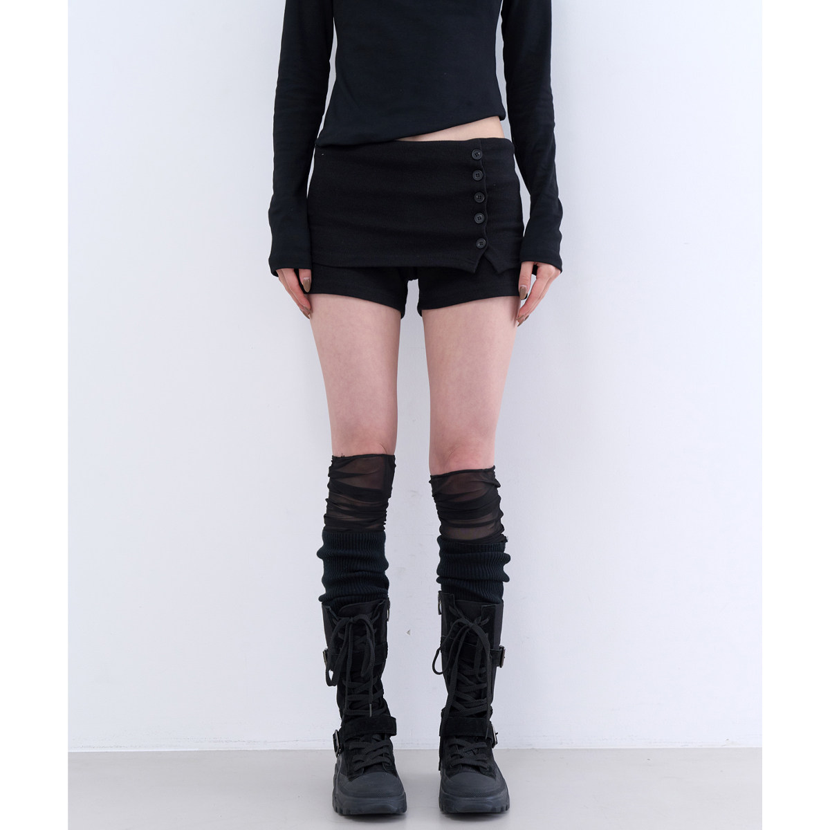 lowear韩代 button folding shorts 设计师款修身纽扣短裤百搭女