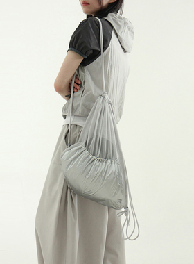 韩国代购25 glossy pocket mesh bucket back pack 抽绳双肩背包