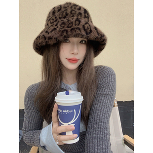 毛绒豹纹渔夫帽女秋冬大头围显脸小地主帽保暖防寒日系网红盆帽潮