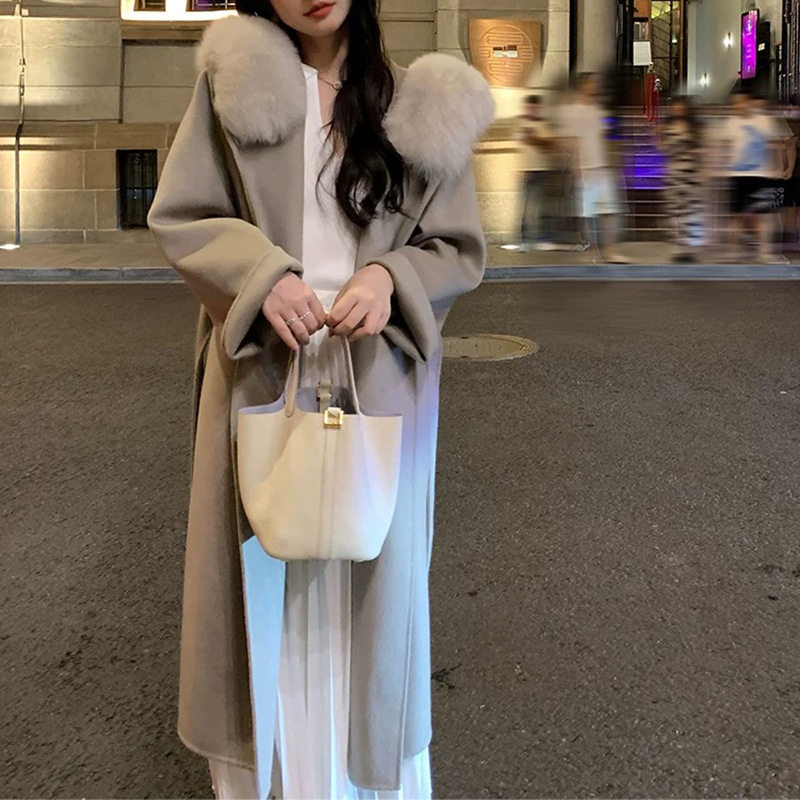 羊毛白色狐狸毛领连帽双面呢外套