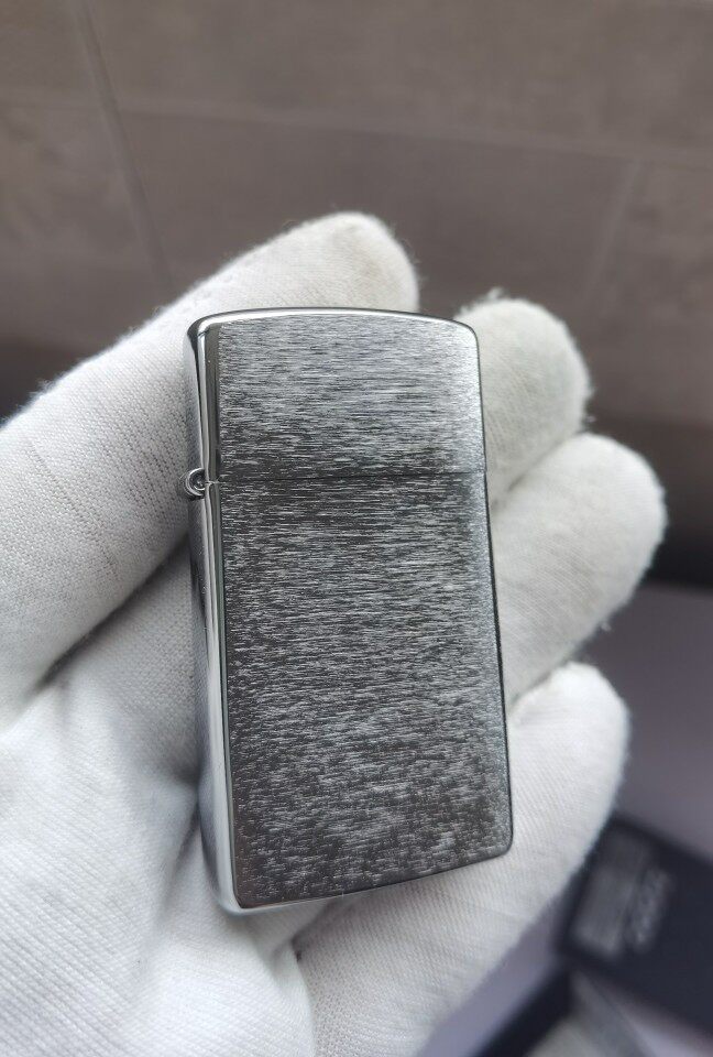 Zippo打火机正品木易神兽纤巧耐磨窄机镀铬拉丝便携放风银色磨砂