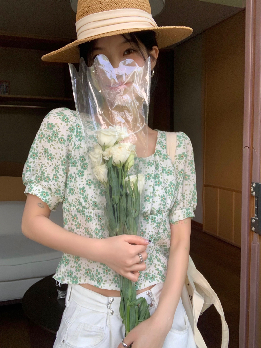實拍實價 新款韓版甜美洋氣側拉鏈方領露鎖骨小碎花泡泡袖襯衫