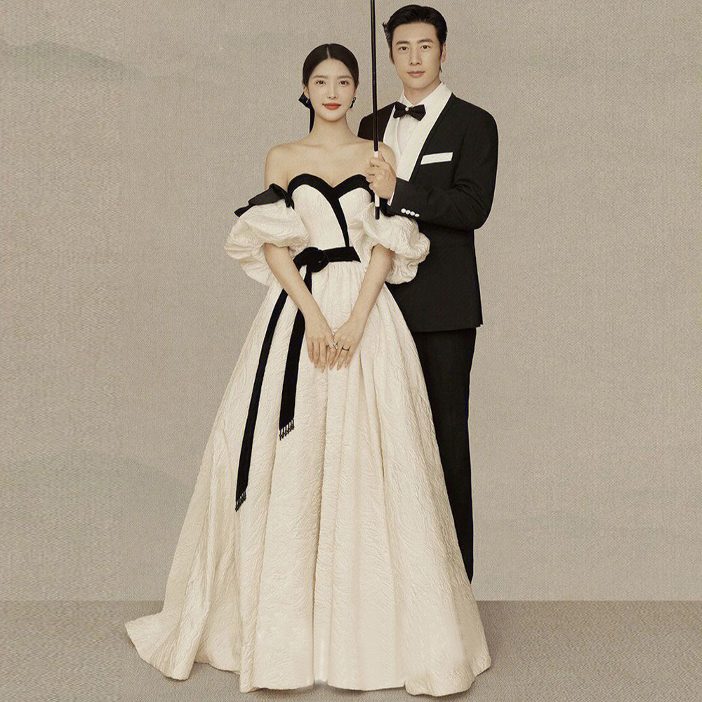 新款复古国画风影楼拍照主题情侣礼服艺术照写真小拖尾泡泡袖婚纱