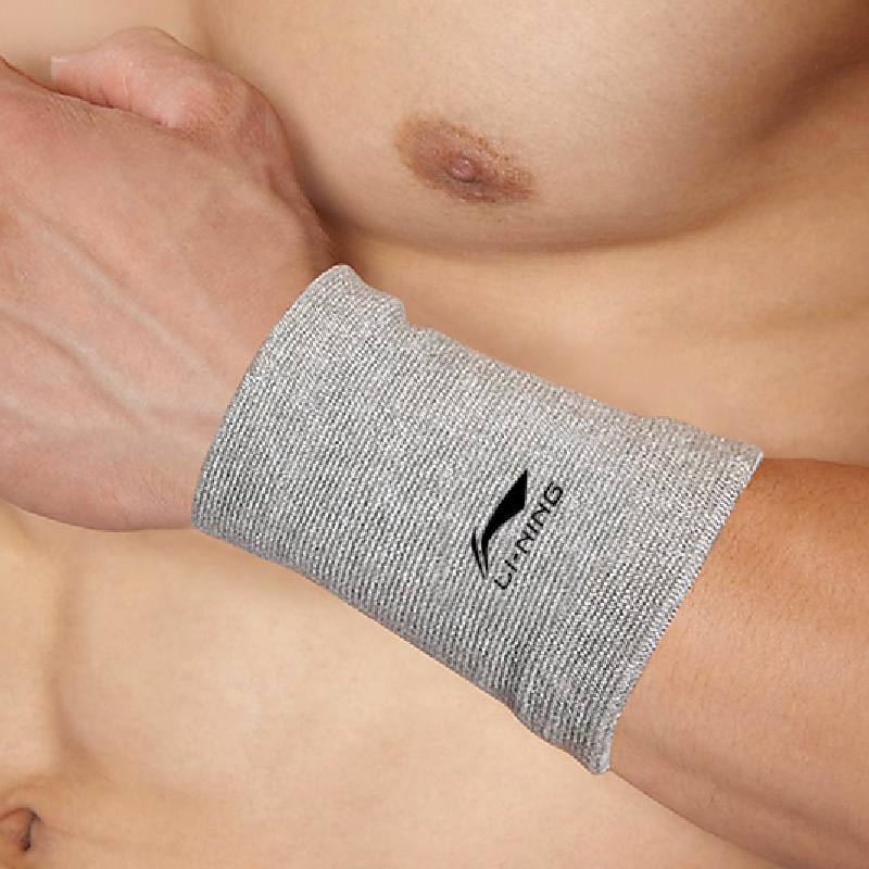 李宁扭伤排球保暖擦汗防寒护手腕