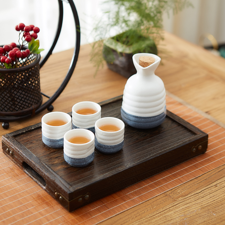 陶瓷日式家用清酒酒具套装一壶四杯白酒杯黄酒杯