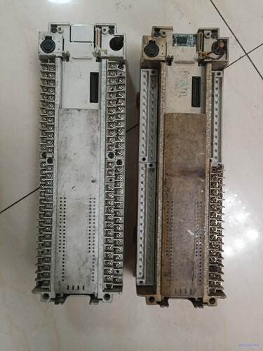 三菱PLC，FX2N一80MR一001，通电如图所示，其他不议价商品