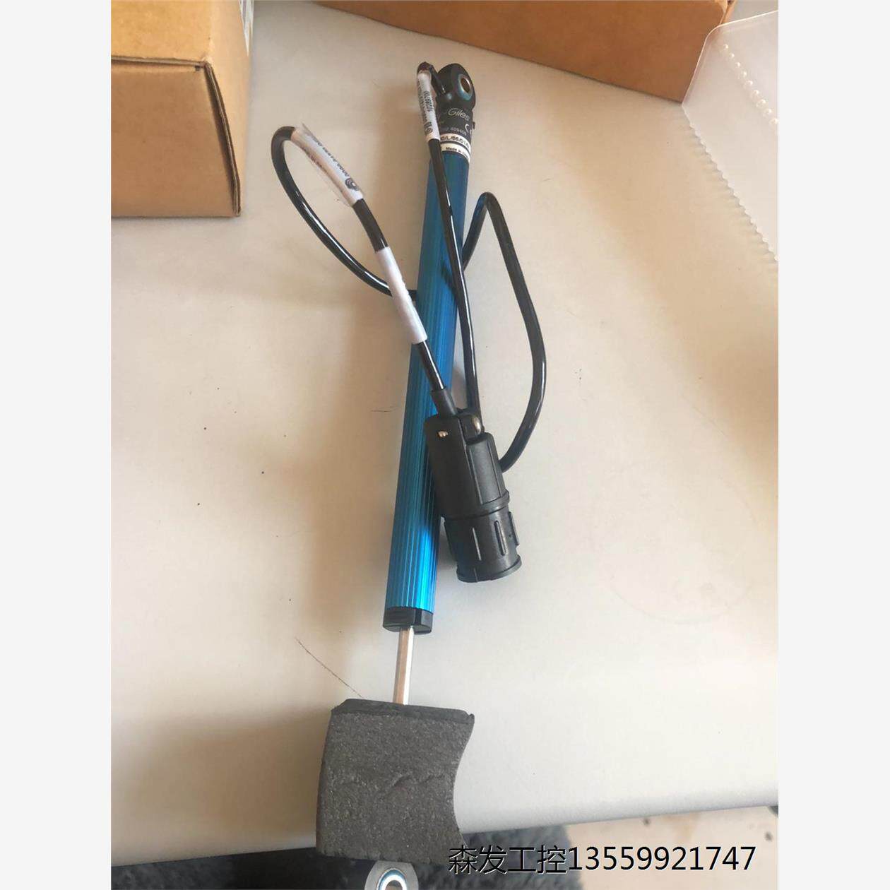 英国PENNY  GILES位移传感器