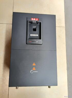 PDG10-4T030B 三晶变频器，30KW一台如图，缺面议价商品