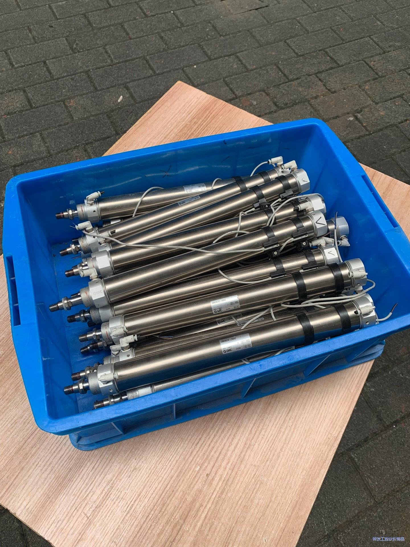 SMC CDM2BZ32-260AZ笔型气缸，32缸径，26议价商品