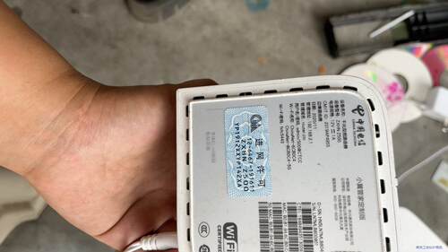 中兴千兆双频路由器ZXHN Z500，功能完好，议价商品