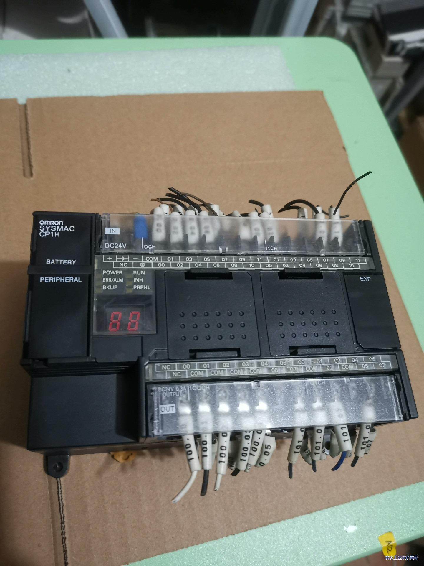 CP1H-X40DT-D欧姆龙PLC，原装正品拆机89成新，议价商品