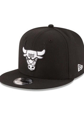 NEW ERA棒球帽联名芝加哥公牛黑色白标9fifty平檐调节街头男女帽