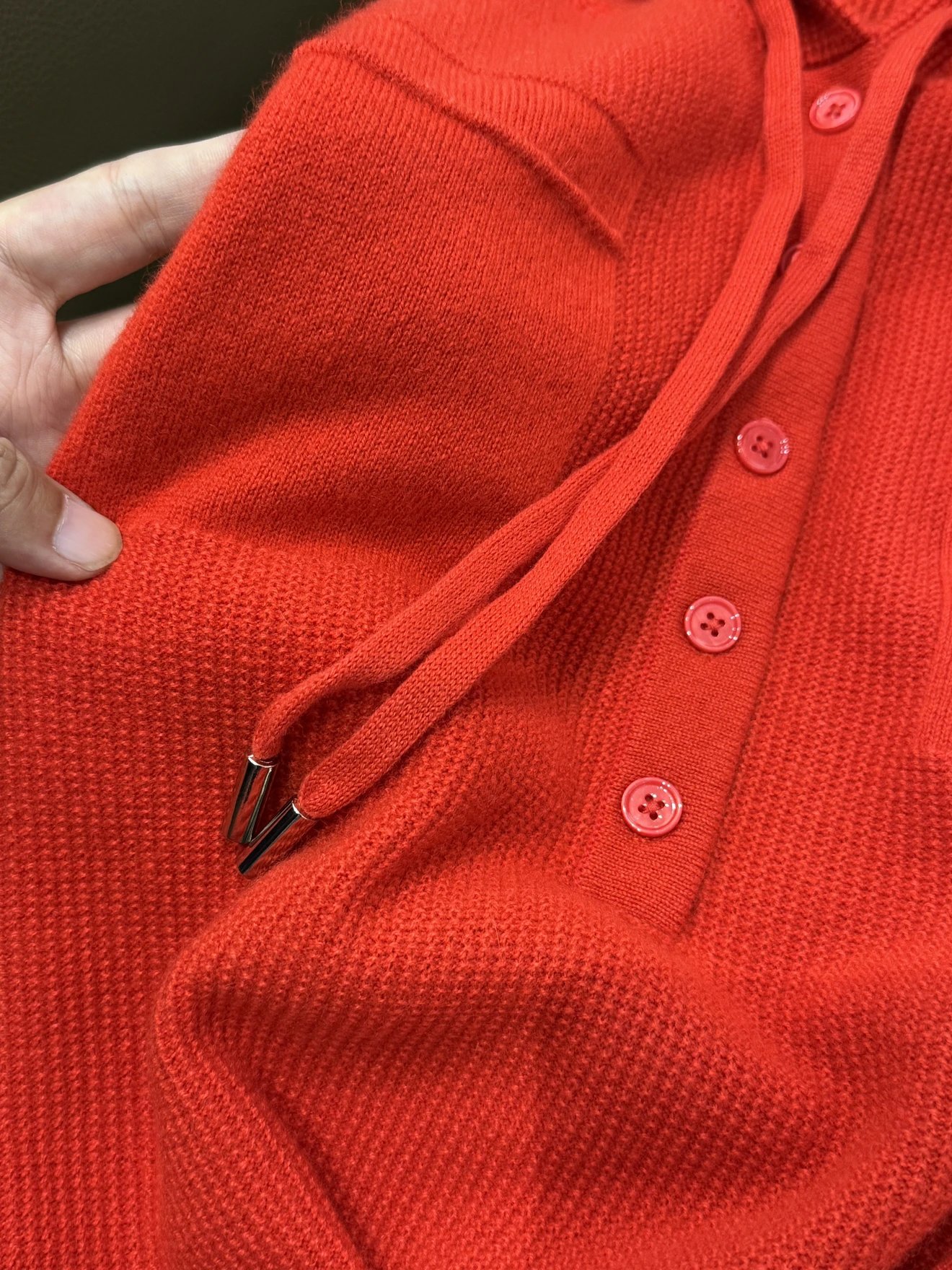 意奢 L*P意大利baby羊绒 14.5细度细腻柔软连帽针织羊绒衫