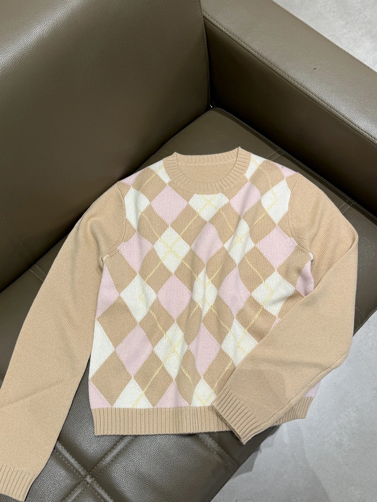 大P 重磅moro纯手工挂毛羊绒减龄菱格提花气质百搭羊绒针织衫