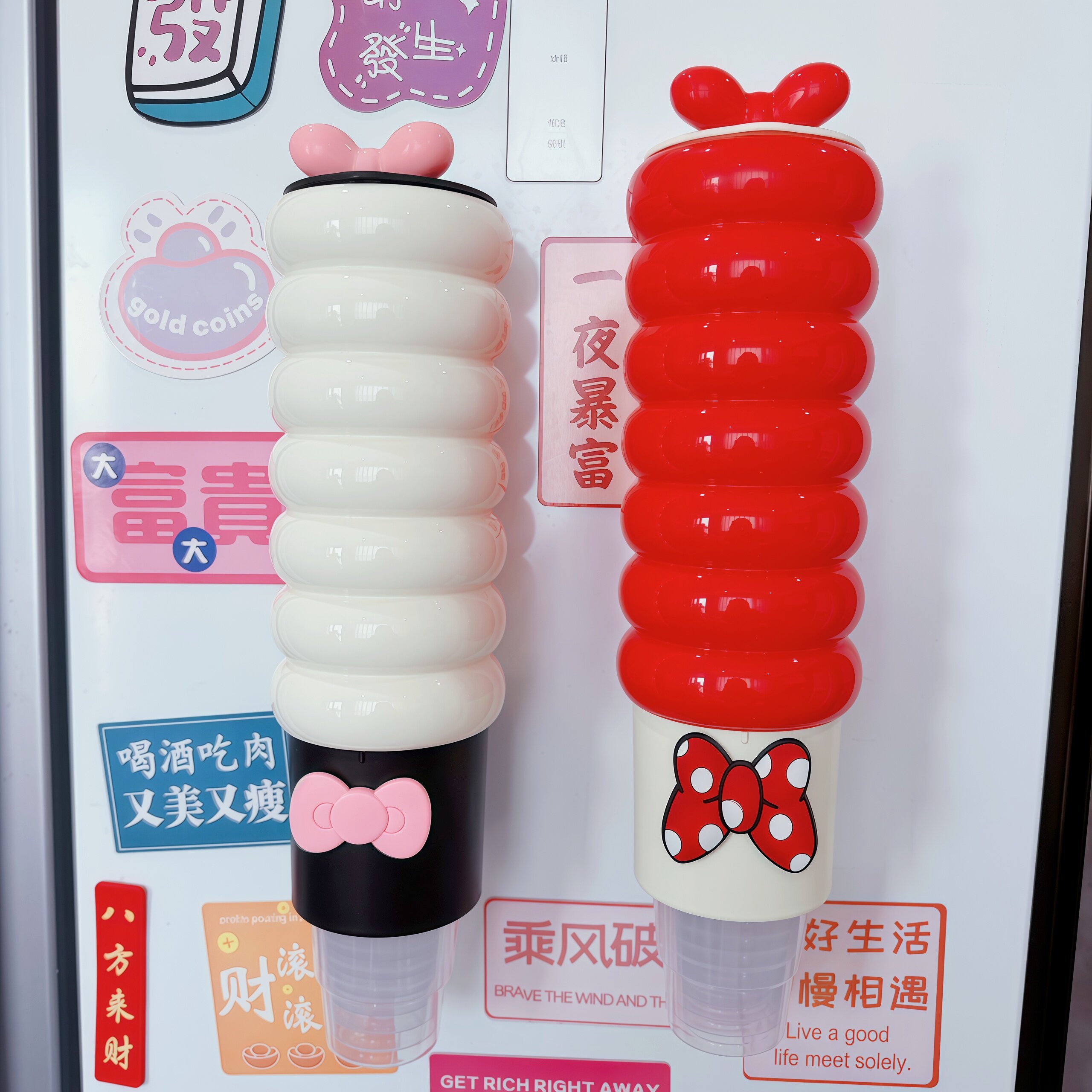 冰箱磁吸取杯器一次性杯子航空杯水杯架壁挂式免打孔纸杯架取杯器图片