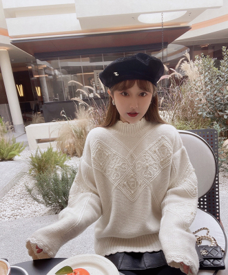 手工钩花全羊毛套头纯色毛衣