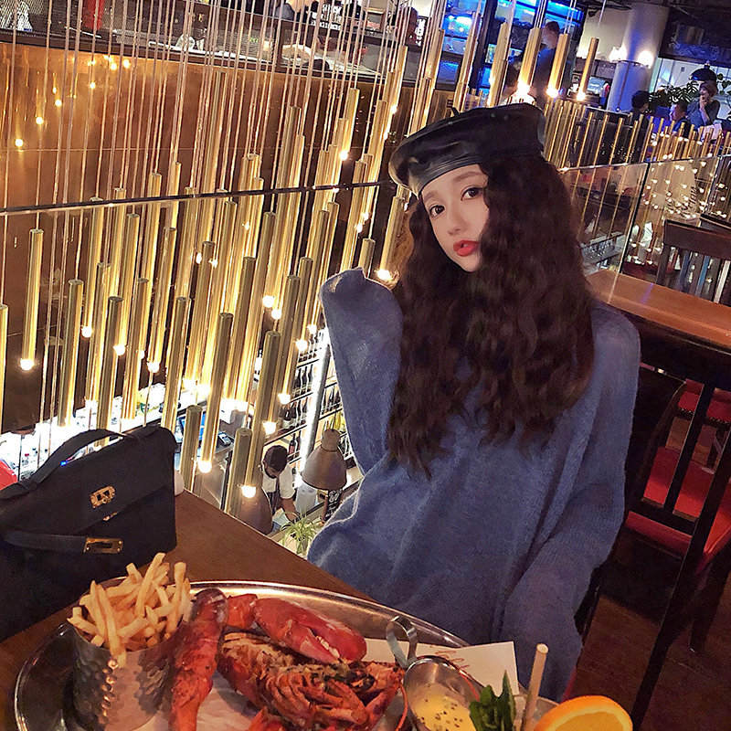 宽松慵懒剪洞套头毛衣