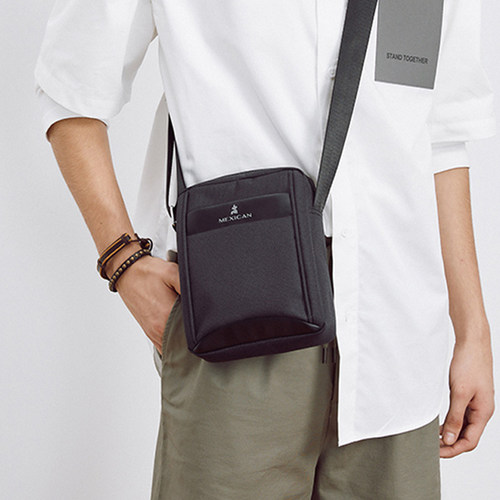 休闲时尚防泼水可放7.9英寸平板