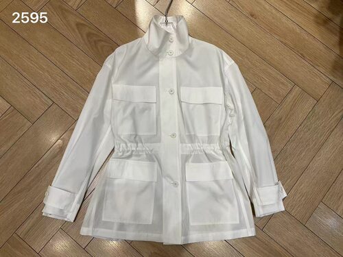 老钱风与工装融合文艺又复古的格调风衣高端外贸女装精品