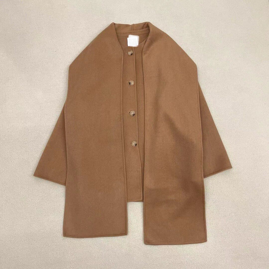北欧风新款围巾领外套出货订制的原版面料 外贸高端女装精品