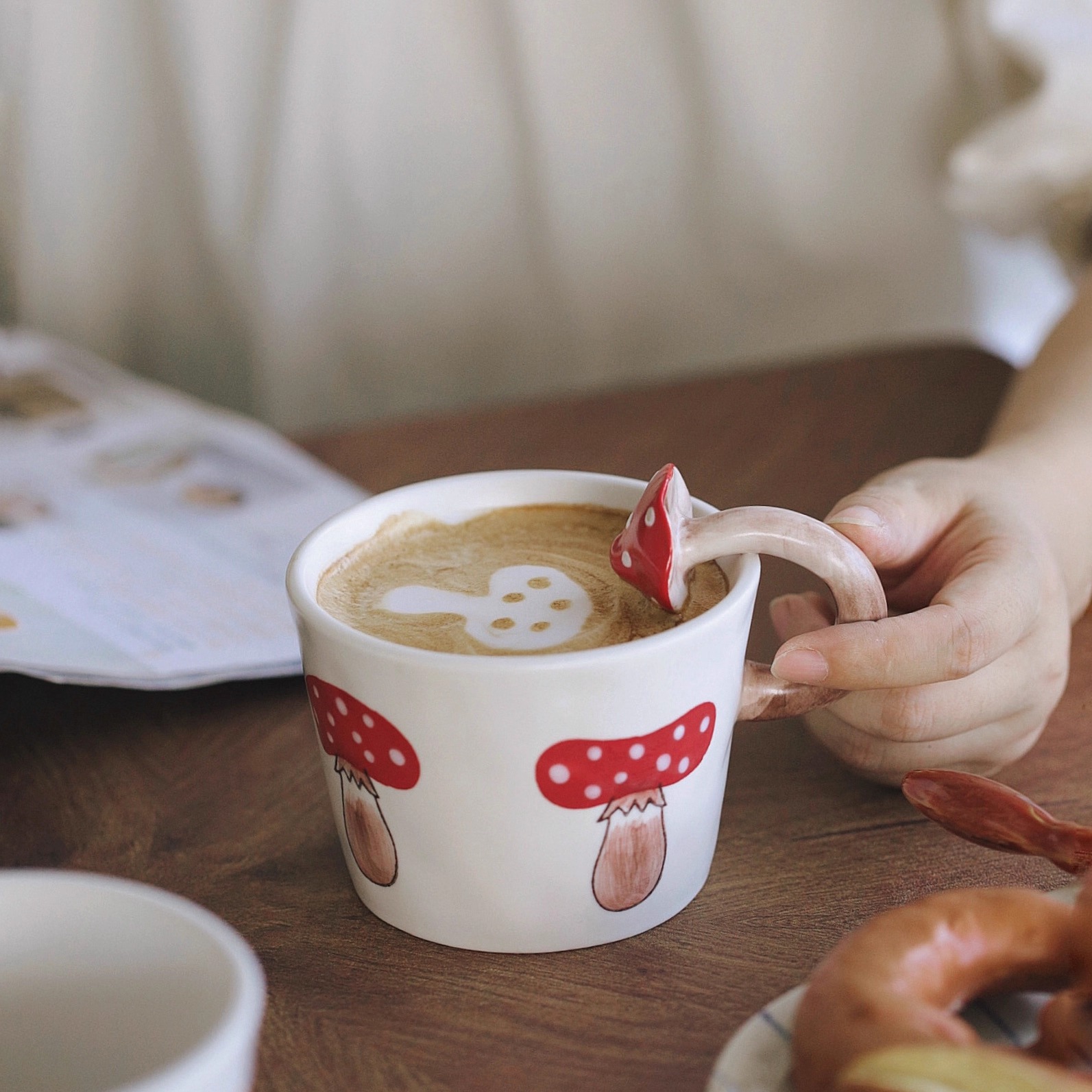 复古釉下彩红蘑菇马克杯