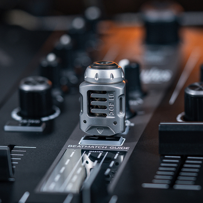 01EDC时空胶囊03吊坠减压玩具