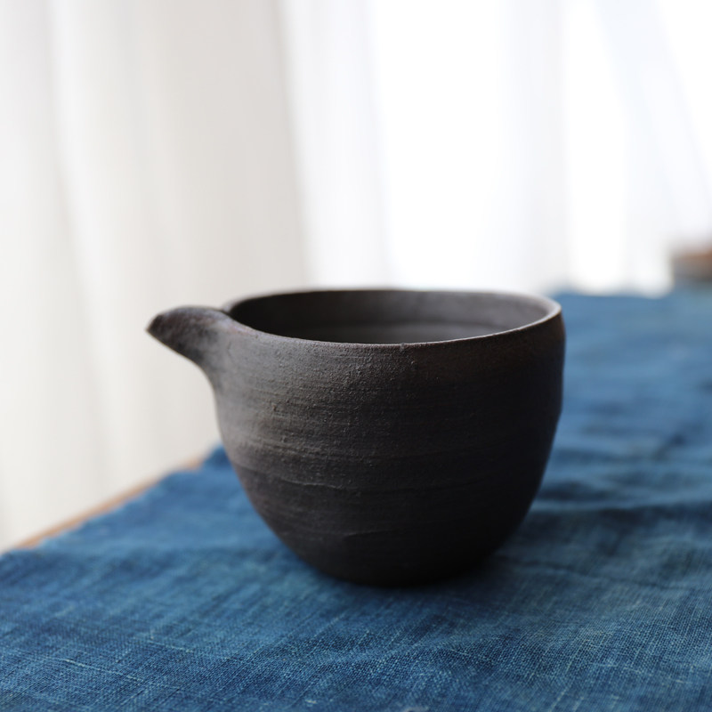 日本陶艺家花岗隆手工作黑釉陶瓷公道杯日式片口分茶杯子高端茶海