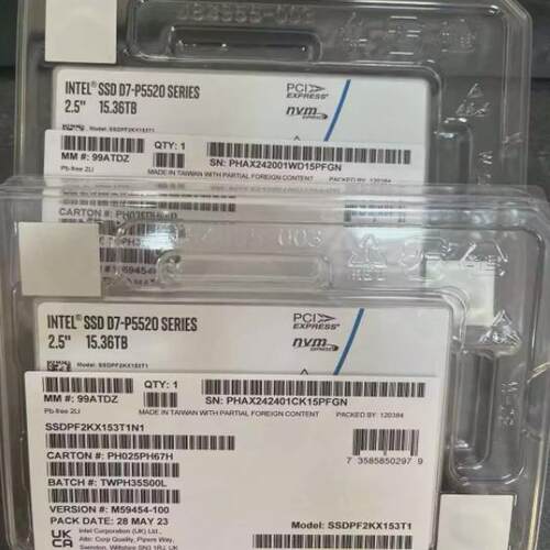 Intel SSD D7-P5520 2.5