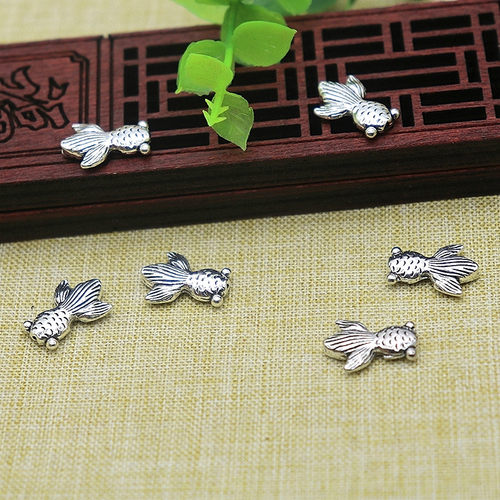 手工小金鱼挂饰苗银